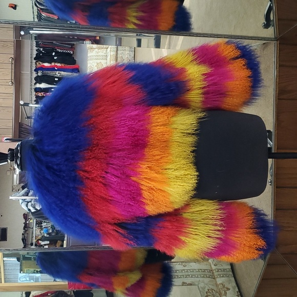 SOLD Tibetan Lamb Fur Bolero Jacket with Matching Bag - Picture 3 of 3